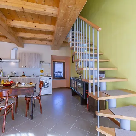 Historic Casa Baroni Near Lake Orta - Happy Rentals 마돈나 델 사소