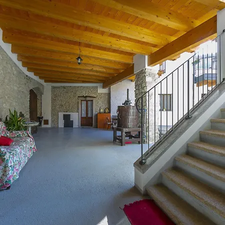 Historic Casa Baroni Near Orta - Happy